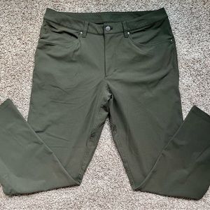 Mens Lululemon ABC pants size 33